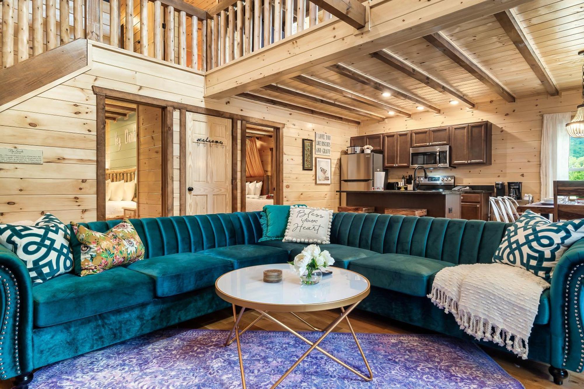 Smokiesboutiquecabins Would Love To Host You At Dolly'S Cute Cabin! 4 Suites With Private Bathrooms - Hot Tub, Fire Pit, Game Room, Resort Pool Open Memorial Day Through Labor Day! Гетлинбург Екстериор снимка